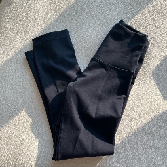 Lululemon Wunder Train Leggings - Picture 5 of 6